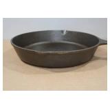 Lodge 10.5" Cast Iron Skillet Lodge 10.5" Cast Iron Skillet