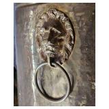 Vintage Hammered Brass Lions Head Jardinière Planters Pair Vintage Hammered Brass Lions Head Jardinière Planters Pair