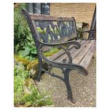 Charming Iron Garding Bench with Tulip Design Charming Iron Garding Bench with Tulip Design
