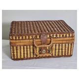 Adorable Basket Picnic Set Adorable Basket Picnic Set