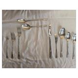 Vintage Sterling Silver Flatware Service for 8 - Inaugural by State House - 2392g + 8 Knives Vintage Sterling Silver Flatware Service for 8 - Inaugural by State House - 2392g + 8 Knives