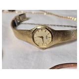 Brilliant Vintage Costume Jewelry Collection - Gold - (25) Brilliant Vintage Costume Jewelry Collection - Gold - (25)