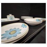 20 piece Noritake PROGRESSION daisy china set