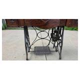 (WORKING) New Ideal Antique sewing table