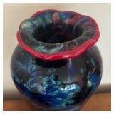 Stunning Vintage Hand Blown Art Glass Vase