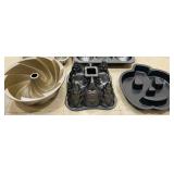 Assorted Baking Molds including a Nordic Ware Turkey Cake Pan