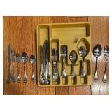 Oneida Deluxe Flatware