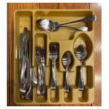 Oneida Deluxe Flatware