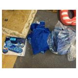 Inflatable Pool Chairs (7) Inflatable Pool Chairs (7)