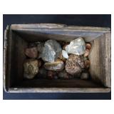 AGATES / ANTIQUE BOX AGATES / ANTIQUE BOX