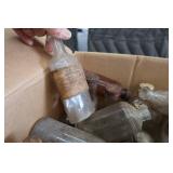 3 MINI BEER BOTTLES AND A BOX OF ASSORTED ANTIQUE / VINTAGE BOTTLES 3 MINI BEER BOTTLES AND A BOX OF ASSORTED ANTIQUE / VINTAGE BOTTLES