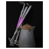 GRANITWARE COFFEE POT / NEW GARDEN TOOLS GRANITWARE COFFEE POT / NEW GARDEN TOOLS