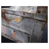 LARGE METAL MILK CRATE W/ 12 BOTTLES LARGE METAL MILK CRATE W/ 12 BOTTLES