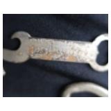 VINTAGE OIL CAN / MINI BOTTLE OPENERS VINTAGE OIL CAN / MINI BOTTLE OPENERS