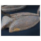 IRONS OF YESTERYEAR IRONS OF YESTERYEAR
