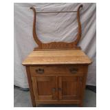 ANTIQUE WASH STAND ANTIQUE WASH STAND