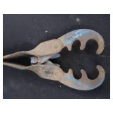 VINTAGE MUSKY LURE . VINTAGE FISH GAFF VINTAGE MUSKY LURE . VINTAGE FISH GAFF