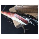 2 VINTAGE MUSKY LURES 2 VINTAGE MUSKY LURES