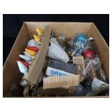 BOX OF ASSORTED VINTAGE LIGHTS BOX OF ASSORTED VINTAGE LIGHTS