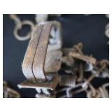 8 ASSORTED SM TRAPS / ANTLERS 8 ASSORTED SM TRAPS / ANTLERS