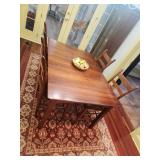 Kitchen Table w/ Chairs Kitchen Table w/ Chairs