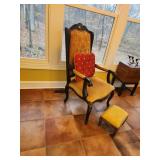 2 Chairs 2 Chairs