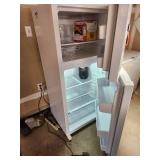 Frigidaire Fridge/Freezer Frigidaire Fridge/Freezer