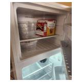 Frigidaire Fridge/Freezer Frigidaire Fridge/Freezer