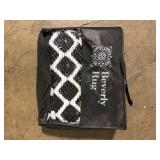 Beverly Rug 5 X 8 Black Lightweight Moroccan Trellis Reversible Plastic Indoor Outdoor Area Rug Customer Returns See Pictures Beverly Rug 5 X 8 Black Lightweight Moroccan Trellis Reversible Plastic Indoor Outdoor Area Rug Customer Returns See Pictures