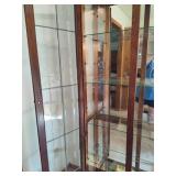 Oak Glass Mirrored Hutch *Note Coon Rapids Pick Up Location* Oak Glass Mirrored Hutch *Note Coon Rapids Pick Up Location*