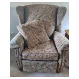 Reclining Side Chair *Note Coon Rapids Pick Up Location* Reclining Side Chair *Note Coon Rapids Pick Up Location*