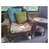 Wicker Love Seat, Chair & Table Set  *Note Coon Rapids Pick Up Location* Wicker Love Seat, Chair & Table Set  *Note Coon Rapids Pick Up Location*