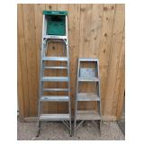 Pair of Aluminum Step Ladders Pair of Aluminum Step Ladders
