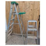 Pair of Aluminum Step Ladders Pair of Aluminum Step Ladders