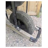 Metal Wheelbarrow with Pneumatic Tire Metal Wheelbarrow with Pneumatic Tire