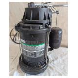Wayne 1/3 HP Cast Iron Submersible Sump Pump Wayne 1/3 HP Cast Iron Submersible Sump Pump