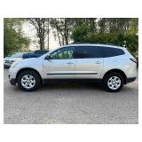 2017 CHEVROLET TRAVERSE LS (NO RESERVE)