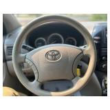 2004 TOYOTA SIENNA CE *2 Owner | 8 Passenger Van* (NO RESERVE)