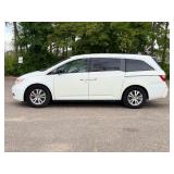 2012 HONDA ODYSSEY EX *2 Owner | Prior Certified Pre-Owned* (NO RESERVE)