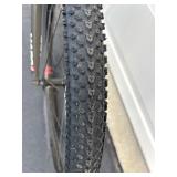 Haro Flightline One 21in Aluminum Mountain Bike 21-Speed