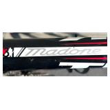 Trek Madone 3.1 Carbon Road Bike with CatEye Computer and Aero Bars