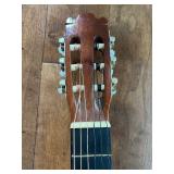 Harmony Classical Acoustic Guitar with Hard Case Model H5405