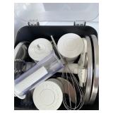 KitchenAid KFP0935Q Food Processor with Attachments and Instruction Manual