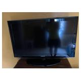 Samsung 40" 720p LCD HDTV (LN40A450) with Remote Control in Good Working Condition Samsung 40" 720p LCD HDTV (LN40A450) with Remote Control in Good Working Condition
