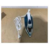 Black & Decker Easy Steam Compact Iron Black & Decker Easy Steam Compact Iron
