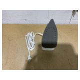 Black & Decker Easy Steam Compact Iron Black & Decker Easy Steam Compact Iron
