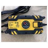 Everstart Maxx 4 Amp Waterproof 12v Automotive and Marine Battery Charger Everstart Maxx 4 Amp Waterproof 12v Automotive and Marine Battery Charger