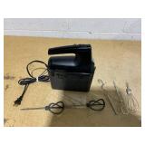BLACK+DECKER Helix Performance Premium Hand Mixer, 5-Speed Mixer BLACK+DECKER Helix Performance Premium Hand Mixer, 5-Speed Mixer