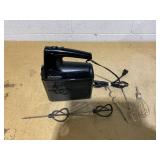 BLACK+DECKER Helix Performance Premium Hand Mixer, 5-Speed Mixer BLACK+DECKER Helix Performance Premium Hand Mixer, 5-Speed Mixer