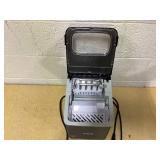 Avanti 26 lb Bullet Ice Maker Avanti 26 lb Bullet Ice Maker